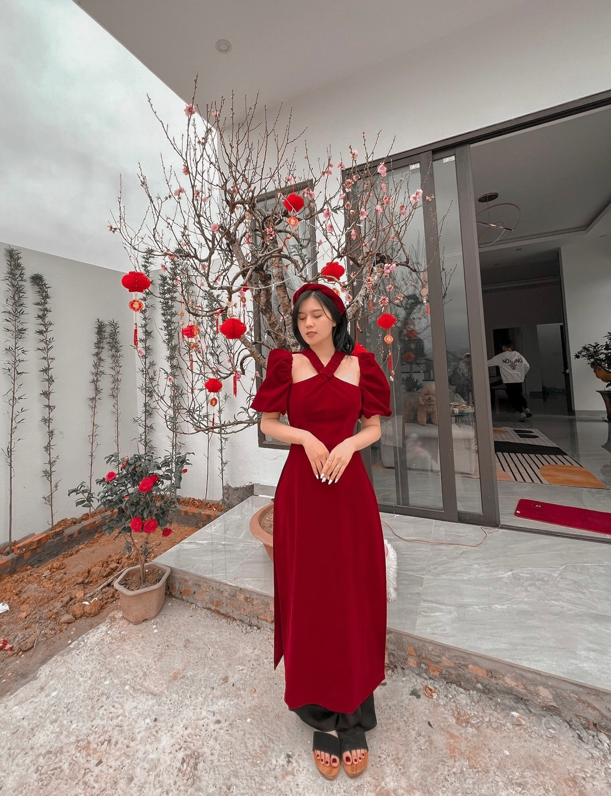 Nhìn tổng thể căn nhà của Thành Chung khá đơn giản với tông trắng chủ đạo nhưng không hề đơn điệu.