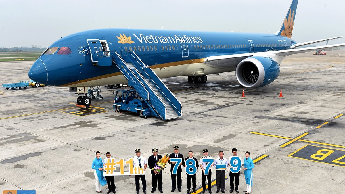 Boeing 787 là máy bay duy nhất thuộc dòng Boeing đang được Vietnam Airlines sử dụng. Đây là loại máy bay phản lực hai động cơ, nổi trội về tiết kiệm nhiên liệu cùng chặng bay dài. Ảnh: VNA