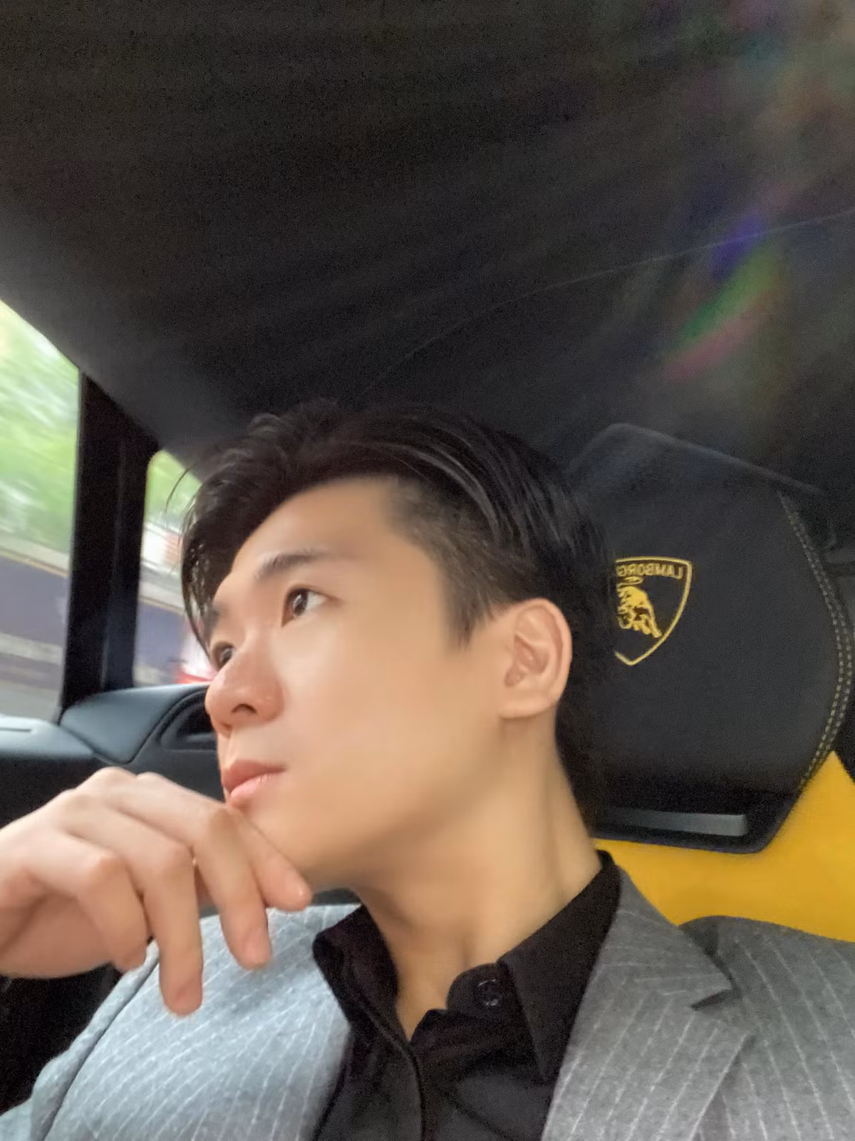 Thiếu gia nhà bầu Hiển được cho là có đam mê cháy bỏng với những chiếc siêu xe hàng hiếm. Ảnh: FBNV