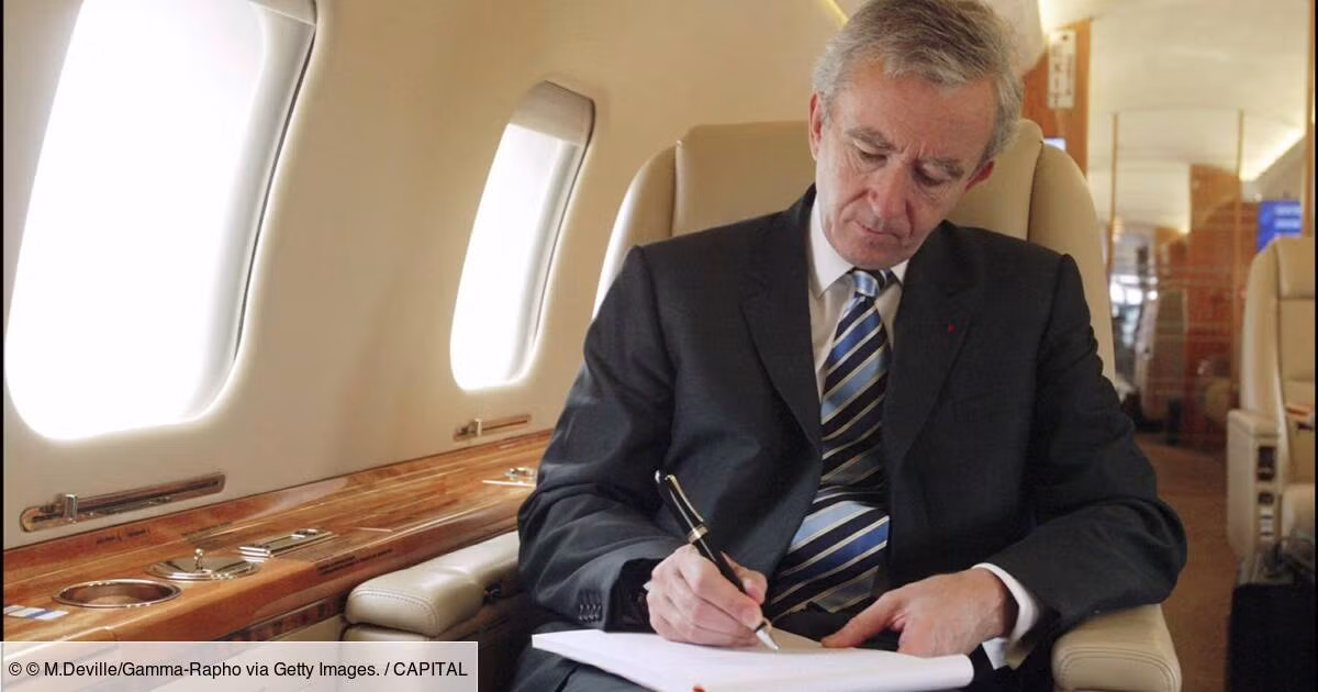 Tỷ phú Pháp Bernard Arnault - Giám đốc điều hành của tập đoàn LVMH sở hữu một máy bay riêng Bombardier Global Express, với giá trị ước tính gần 49 triệu USD. Ảnh: Capital