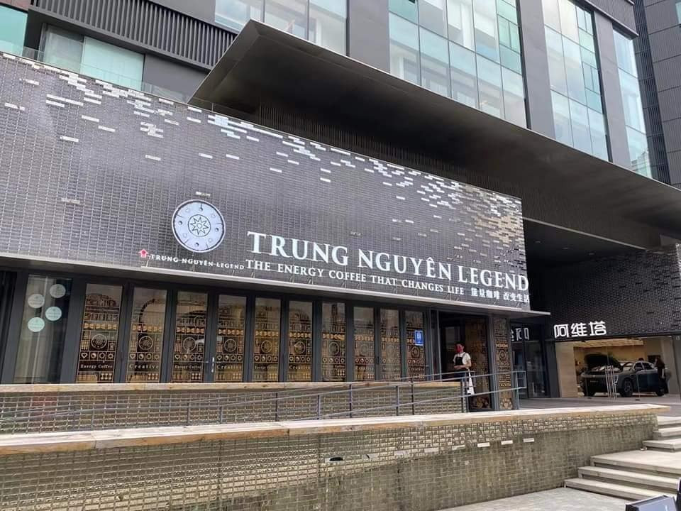 Trước đó, từ năm 2017, Trung Nguyên Legend đã mở văn phòng đại diện ở Thượng Hải phục vụ việc bán online cũng như đường dây bán sỉ cho các siêu thị. Ảnh: Vietnambusinessinsider