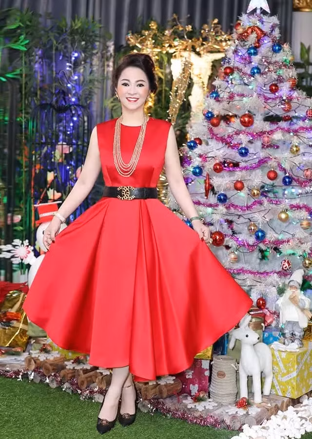 Chiếc thắt lưng của bà chủ Đại Nam có giá tới 20 triệu đồng. Ảnh: Facebook