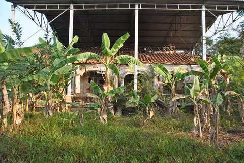 Cả 4 ngôi nhà đều nhuốm màu hoài cổ của thời gian. Ảnh: Triphunter