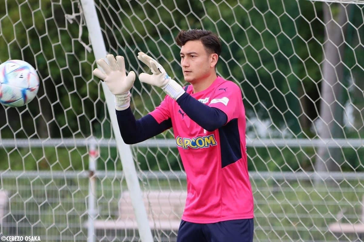 Ve Viet Nam thi dau, Dang Van Lam nhan luong khung co nao?