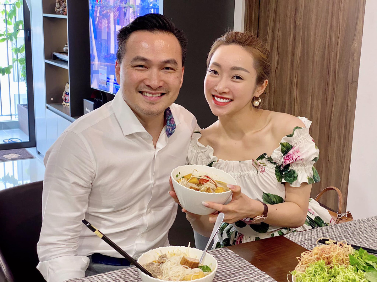 Khu vực bàn ăn thoáng đãng. Ảnh: FBNV