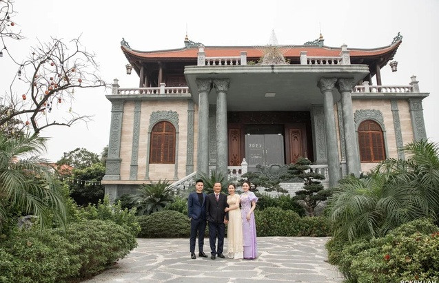 Sau đám cưới xa hoa, cô dâu Thu Hương chuyển về sống tại biệt thự bằng gỗ đá của nhà chồng cũng bề thế không kém. Ảnh: FBNV