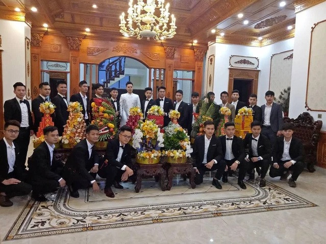 Bức ảnh hiếm hoi hé lộ không gian bên trong biệt thự. Ảnh: FBNV