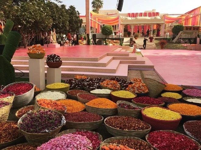 Tiệc đám cưới của con gái tỷ phủ được tổ chức trước ngày diễn ra hôn lễ một tuần, ước tính tiêu tốn khoảng 100 triệu USD (tương đương hơn 2 nghìn tỷ đồng). Ảnh: Abqlive