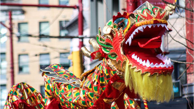 Vancouver, Canada: Cách tốt nhất để ăn mừng năm mới ở Vancouver là đặt một chuyến du thuyền và tiệc tùng thâu đêm với âm nhạc tuyệt vời, đồ uống, pháo hoa và nhiều hơn thế nữa.