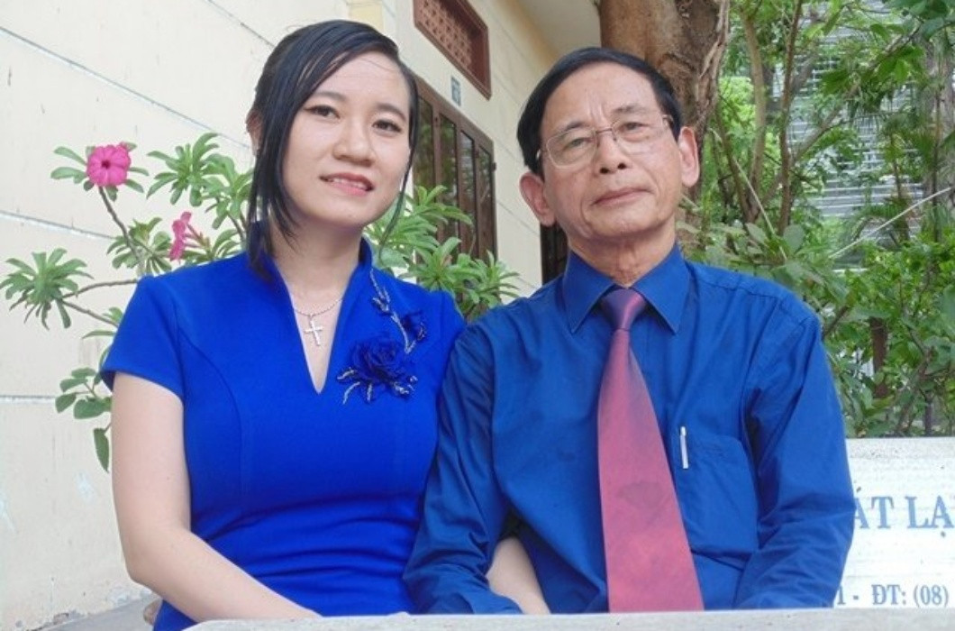 Nhiều người nghi ngờ về "động cơ" thực sự của cả hai phía sau cuộc hôn nhân tưởng chừng "đũa lệch" này. Thế nhưng thời gian đã chứng minh họ đang sống bên nhau hạnh phúc. Ảnh: Dân Việt