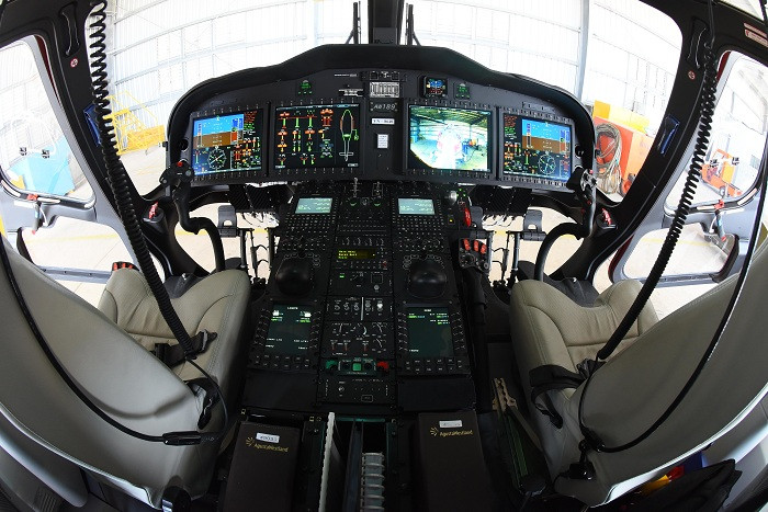 Chiếc trực thăng AW-189 đáp ứng đầy đủ những tiêu chuẩn an toàn của Cục Hàng không Liên bang Mỹ (FAA) và Ủy ban An toàn Hàng không châu Âu (EASA). Ảnh: Vnhs