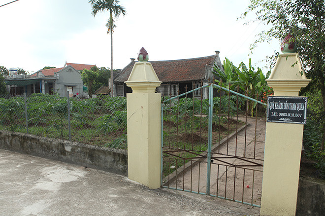  Ngôi nhà Bá Kiến mang kiến trúc kiểu thôn quê Bắc Bộ những năm đầu thế kỷ 20. Nhà xây trên khu đất rộng chừng 900m2 tại làng Đại Hoàng (xã Hòa Hậu, huyện Lý Nhân, tỉnh Hà Nam). Ảnh: Nld