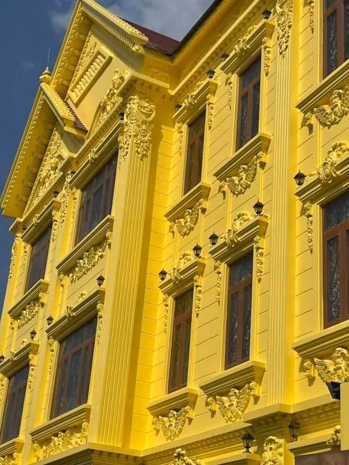 Góc nghiêng bên hông của căn nhà. Ảnh: Yan