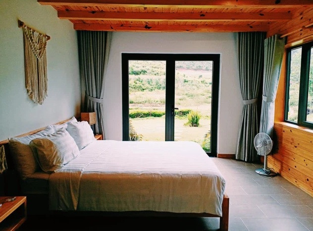 Các villa đều có 3 phòng ngủ, giá mỗi villa nhỏ từ 4,5 triệu đồng/đêm, còn giá villa lớn từ 5,4 triệu đồng/đêm. Ảnh: Agoda.