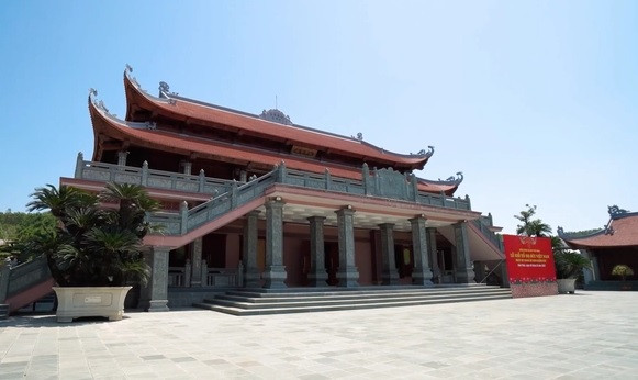 Khu nhà thờ chính rộng 900m2.