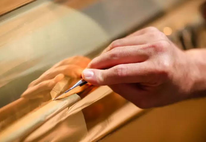 Quá trình bọc vàng tỉ mỉ cho siêu du thuyền diễn ra trong 13 ngày.