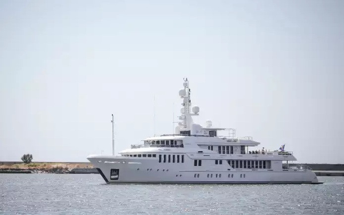 Trước đó, du thuyền được chế tạo ở Thổ Nhĩ Kỳ vào năm 2008 với chiều dài gần 55 m.