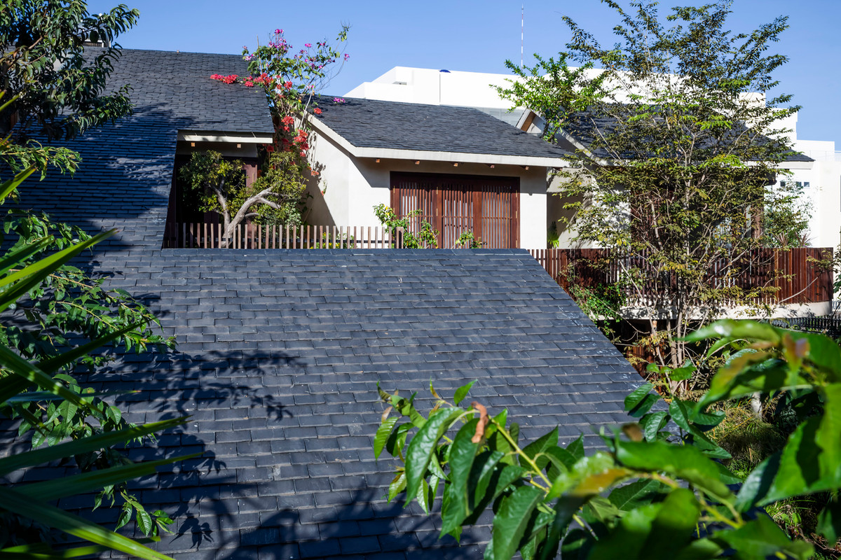 Công trình có diện tích khoảng hơn 600 m2, toạ lạc tại khu đô thị mới phát triển phía Bắc thành phố Buôn Ma Thuột.