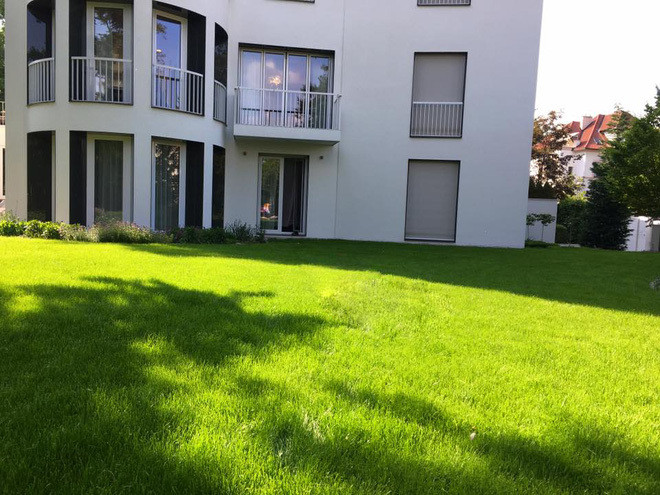 Ngoài căn biệt thự ở Singapore, vợ chồng ca sĩ Thu Minh còn sở hữu căn biệt thự tại thủ đô Praha của Cộng hòa Séc. Ảnh: Dân Việt