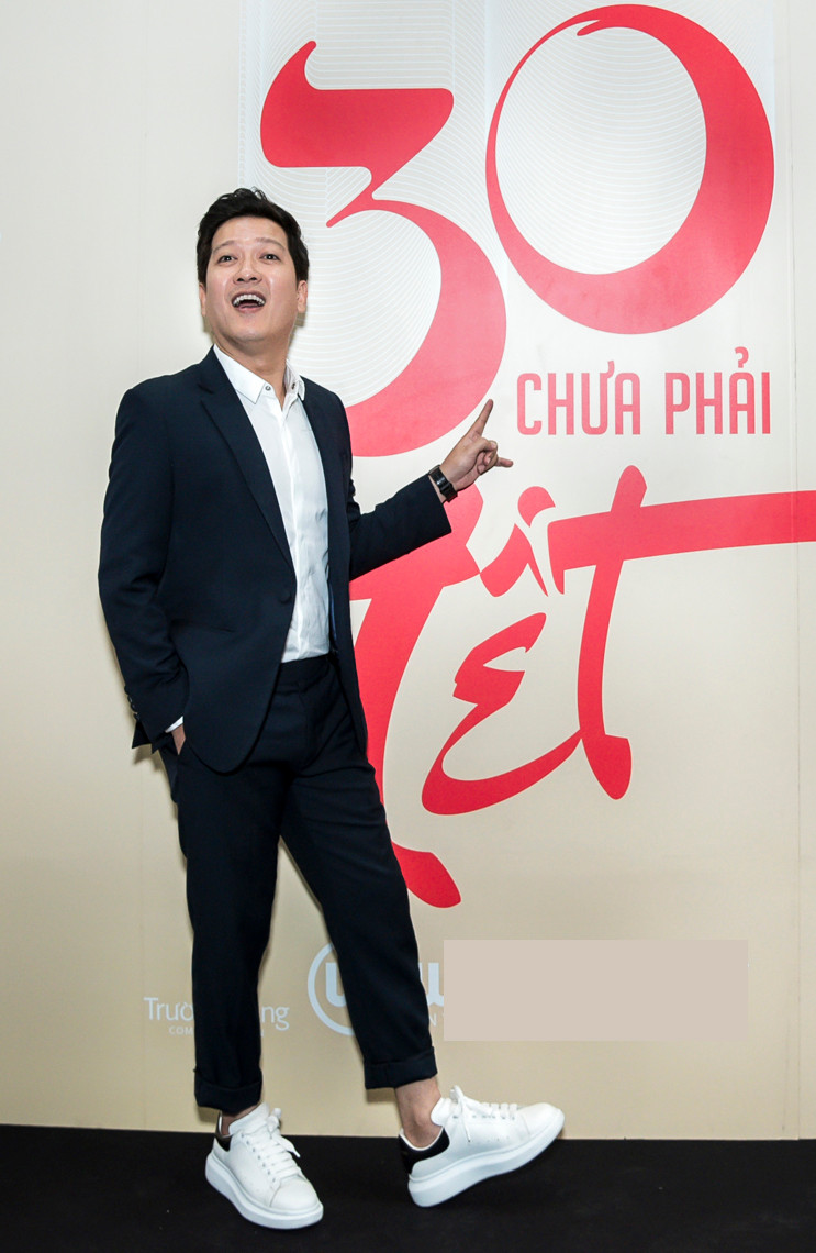 Bên cạnh đó, nam MC còn có nguồn thu đến từ đóng phim và đóng quảng cáo. Ảnh: Dân Việt