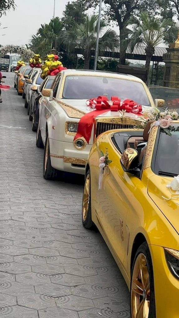 Không thua kém đại gia Dubai, các đại gia Việt cũng đua nhau mạ vàng cho siêu xe. Ảnh: Vietnamnet