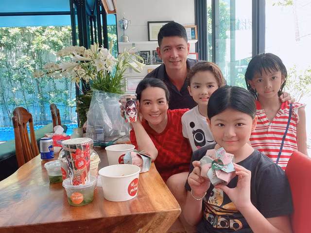 Từ năm 2016, gia đình Bình Minh dọn đến một căn biệt thự khang trang và sang trọng tại TP HCM. Ảnh: Nhịp sống Việt