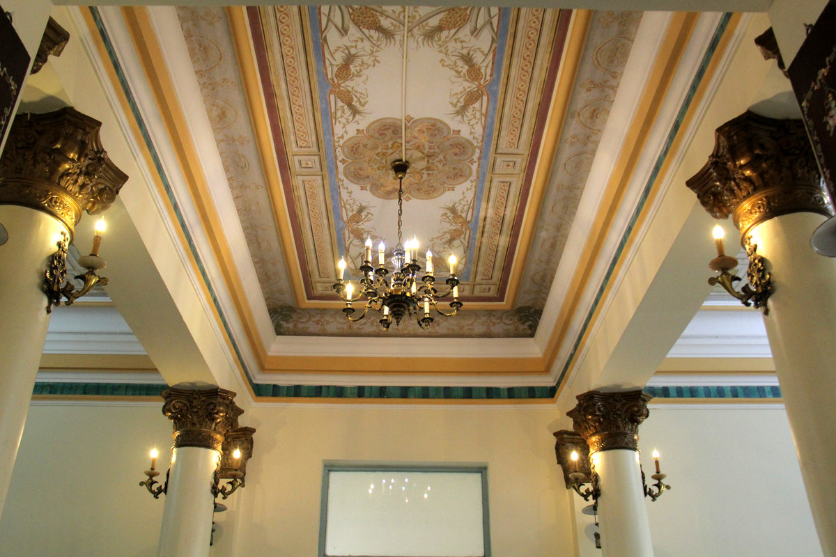 Bên trong ngôi nhà là những đường nét thiết kế tỉ mỉ, tinh tế, toát lên vẻ sang trọng và hào hoa. Ảnh: Thamhiemmekong