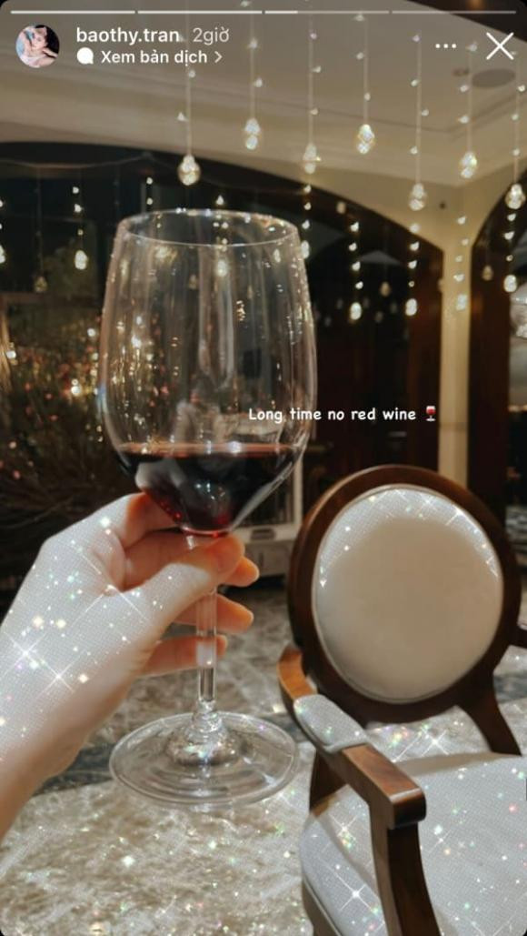 Tiệc tất niên cực xa hoa trong biệt thự sang trọng.