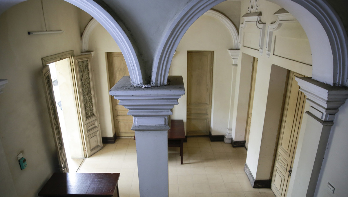 Trải qua hơn 100 năm, dinh thự vẫn còn giữ được giá trị thẩm mỹ, kiến trúc. Ảnh: Dân Việt