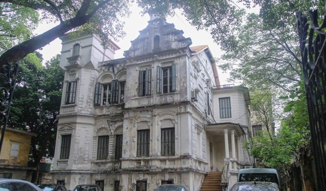 Căn biệt thự hiện là trụ sở của Liên hiệp các Hội Văn học Nghệ thuật Việt Nam. Ảnh: Tiền phong