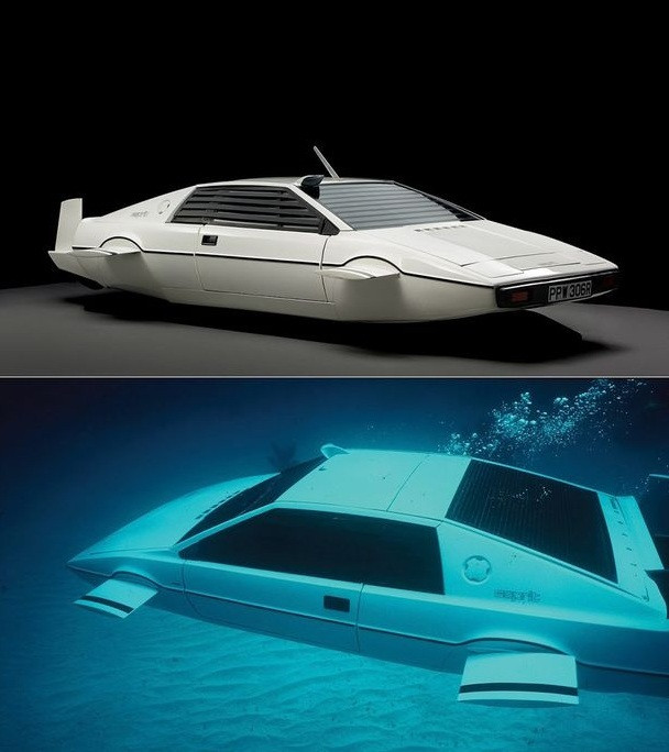 Elon Musk nắm trong tay những mẫu xe hàng khủng như McLaren F1, Porsche 911 Turbo và thậm chí cả xe lặn dưới nước hay chiến đấu cơ. Ảnh: BI