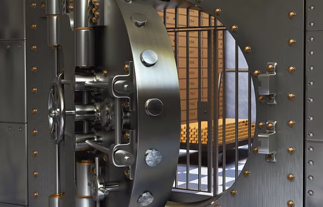 Nhân viên làm việc tại các văn phòng bên trong Fort Knox nhận được những hướng dẫn không giống nhau về cách vào bên trong hầm chứa. Ảnh: DM