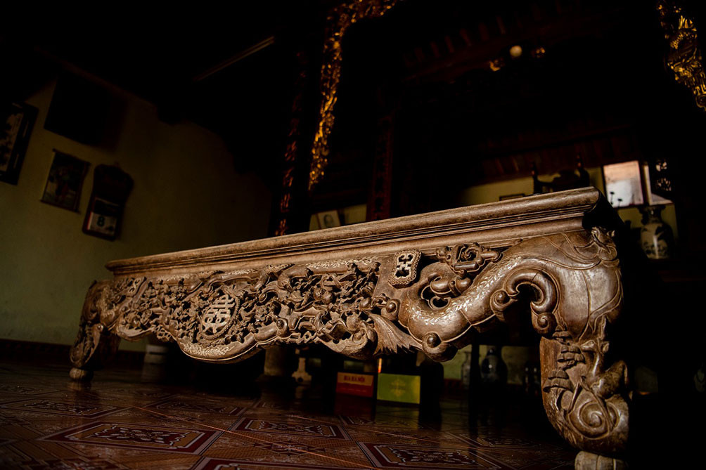 Bên trong nhà cổ còn có rất nhiều đồ dùng từ thời cụ Trịnh Văn Tạc cũng được gia đình nâng niu và gìn giữ. Ảnh: Dân Việt