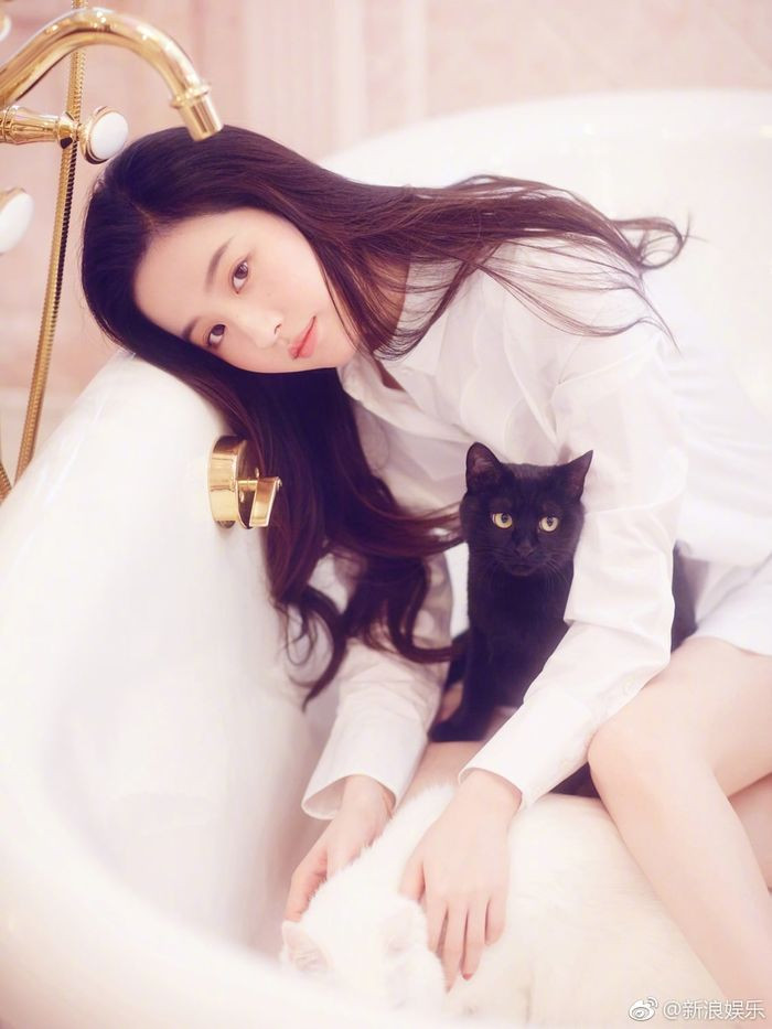 Mọi góc trong biệt thự của Lưu Diệc Phi đều toát lên vẻ xa hoa. Ảnh: Weibo