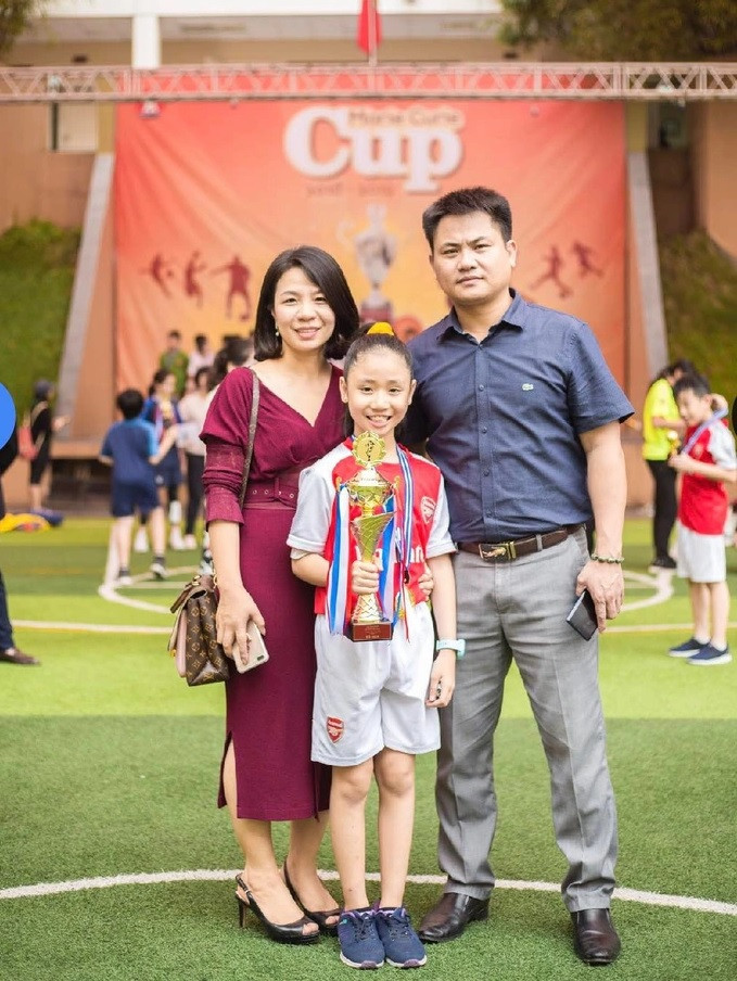 Mau nhi Minh Anh: 12 tuoi cao 1m65, co thanh tich hoc tap an tuong-Hinh-5