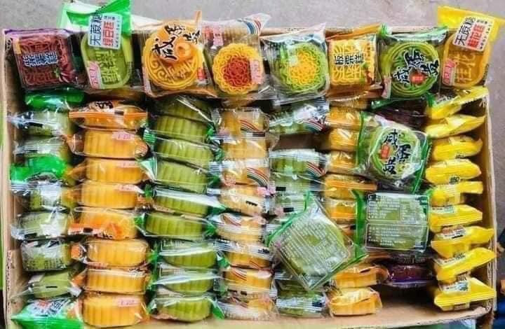 Đơn vị nhập khẩu, hồ sơ công bố chất lượng theo quy định cũng không có trên bao bì. Ảnh: Facebook