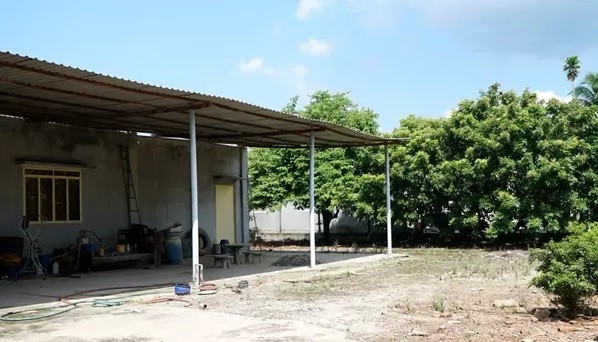 Căn nhà khá rộng nhưng đơn sơ và giản dị. Ảnh: Vietnamnet