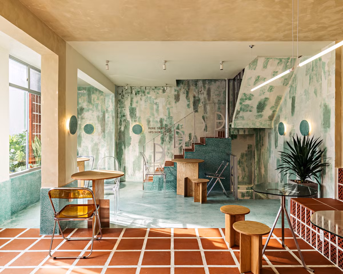 Và Đen Đá - Ký Con ngay tại vòng xoay Phù Đổng là một phiên bản hoàn toàn mới, bao gồm những giá trị tốt nhất của Đen Đá trong suốt sử của mình. Điều này sẽ xoa dịu tâm trí của bạn với sự hài lòng ngay khi đặt chân đến.