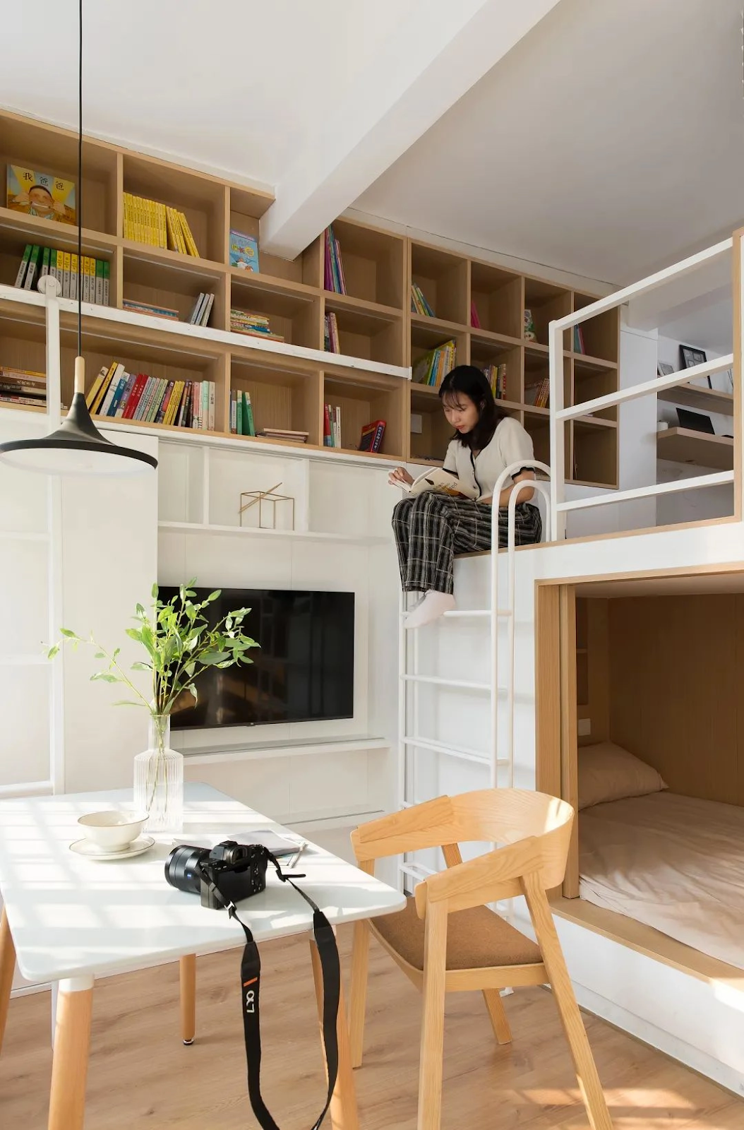  Căn hộ nhỏ nhưng không thiếu góc thư giãn.