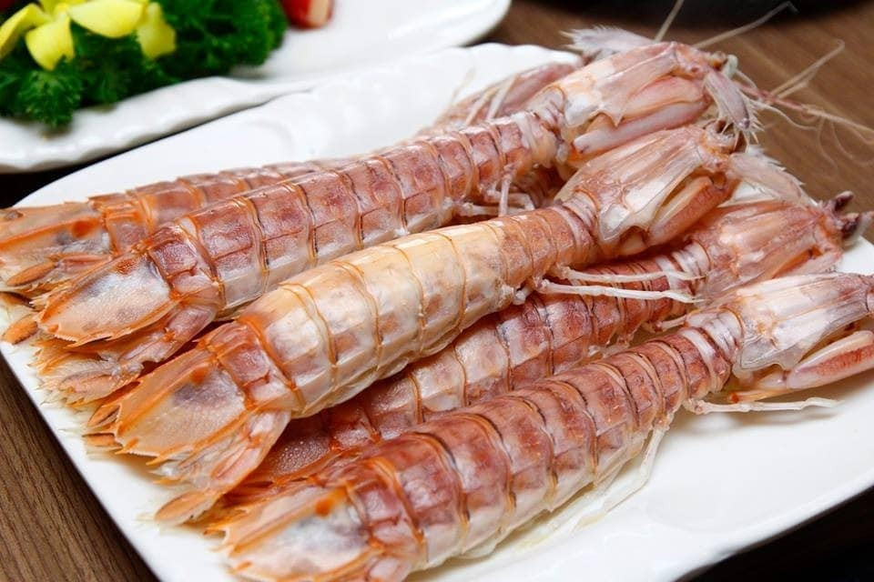 Khác với bề bề thông thường, bề bề cỡ đại rất dai chắc, đậm, thơm ngon sánh ngang với tôm hùm. Ảnh: Facebook