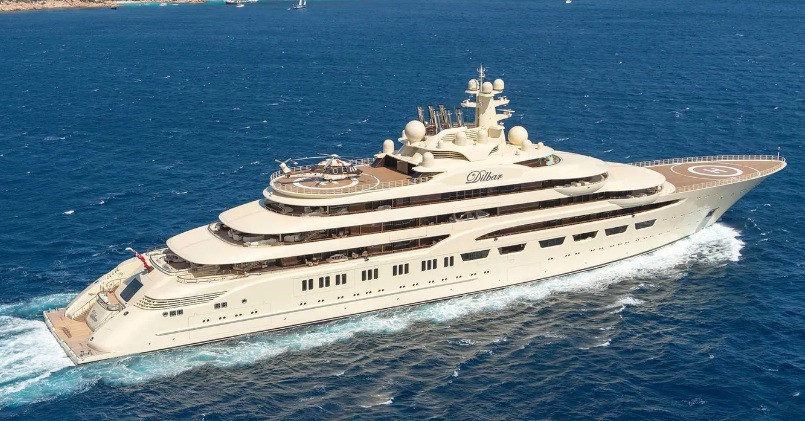 Ông Usmanov mua du thuyền vào năm 2016 sau hơn 52 tháng tùy chỉnh. Ảnh: Boatinternational