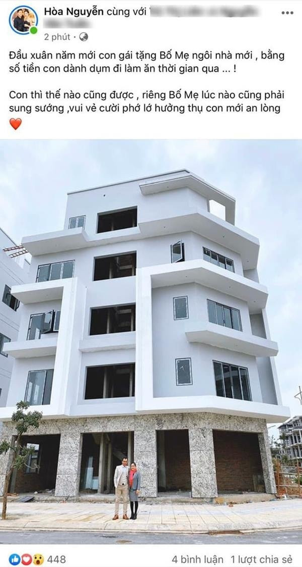 Căn biệt thự Hoà Minzy xây tặng bố mẹ gồm 5 tầng, sử dụng sơm trắng chủ đạo.