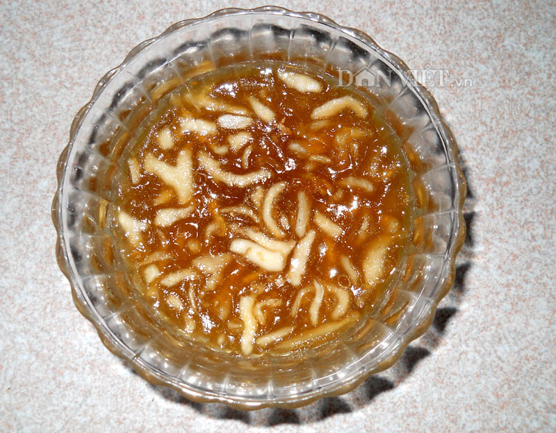 Rau câu chân vịt có thể chế biến thành món ngon như làm gỏi, nấu cháo nhưng độc đáo nhất là chè rau câu chân vịt. Ảnh: Dân Việt