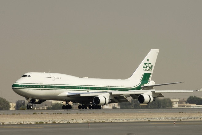 Hoàng gia Ả Rập Xê Út sở hữu chiếc Boeing 747 riêng có thể chở 400 hành khách. Ảnh: Al Jazeera