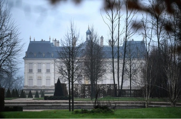 Thái tử Mohammed là chủ nhân của ngôi nhà mệnh danh đắt đỏ nhất thế giới ở Pháp, trị giá hơn 13.000 tỷ đồng. Ảnh: Al Jazeera