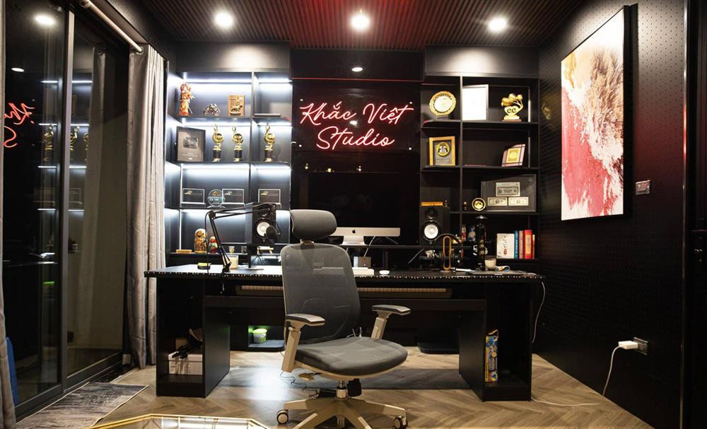 Không gian riêng để nam ca sĩ thỏa sức với đam mê âm nhạc. Nguồn ảnh: FBNV