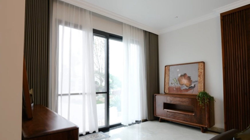 Cửa nhôm kính vừa tạo cảm giác thông thoáng và cách nhiệt, cách âm hiệu quả.