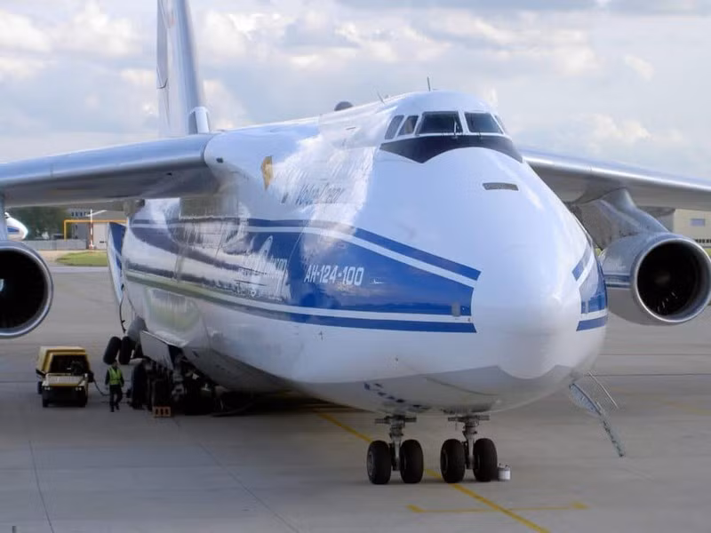 Ngoài máy bay Antonov An-124, Canada cũng đang lên kế hoạch chuyển giao các tài sản khác của Volga-Dnepr cho Ukraine như một phần của lệnh trừng phạt mới, bất chấp việc Nga cáo buộc đây là hành động "đánh cắp".