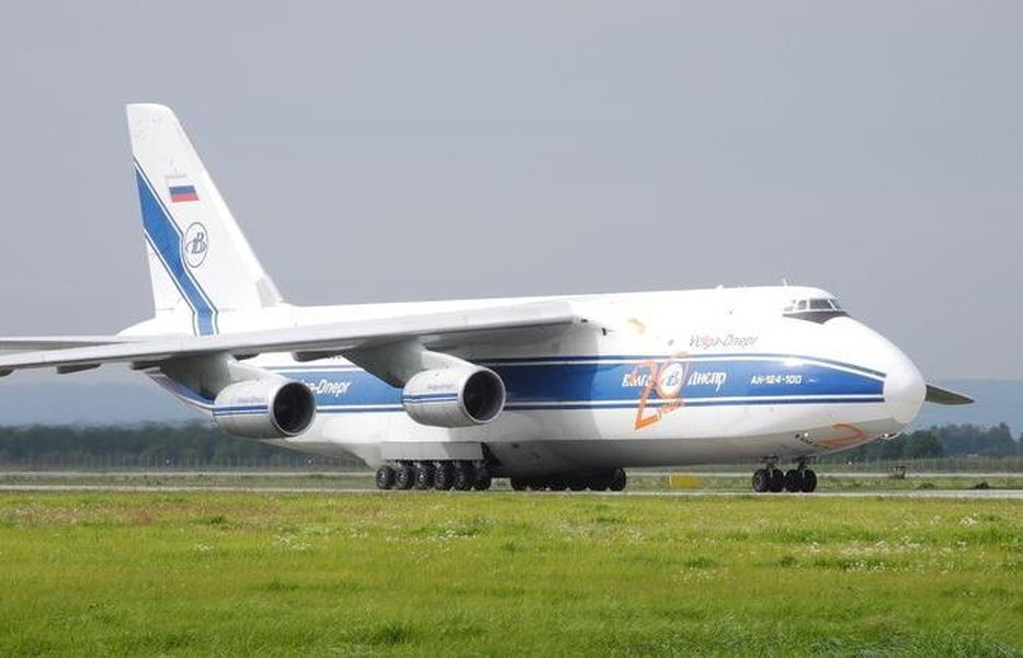 Theo thống kê, 4 trong số 10 chiếc vận tải cơ Antonov An-124 Ruslan do công ty con của Tập đoàn Volga-Dnepr là Volga-Dnepr Airlines vận hành, chúng đã hạ cánh tại các sân bay nước ngoài.
