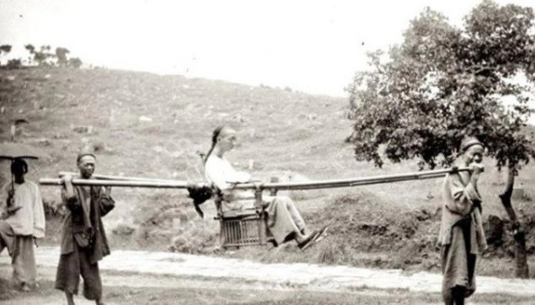 Anh hiem cuoi thoi nha Thanh: Bat ngo dung mao cach cach